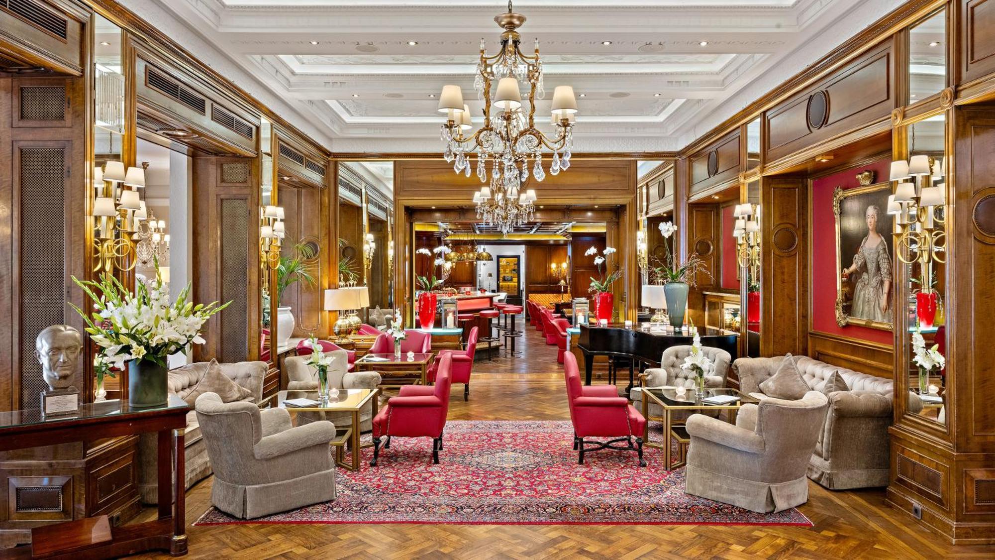 Hotel Europaeischer Hof Heidelberg, Bestes Hotel Deutschlands In Historischer Architektur Exteriör bild The lobby of the Mandarin Oriental, Munich