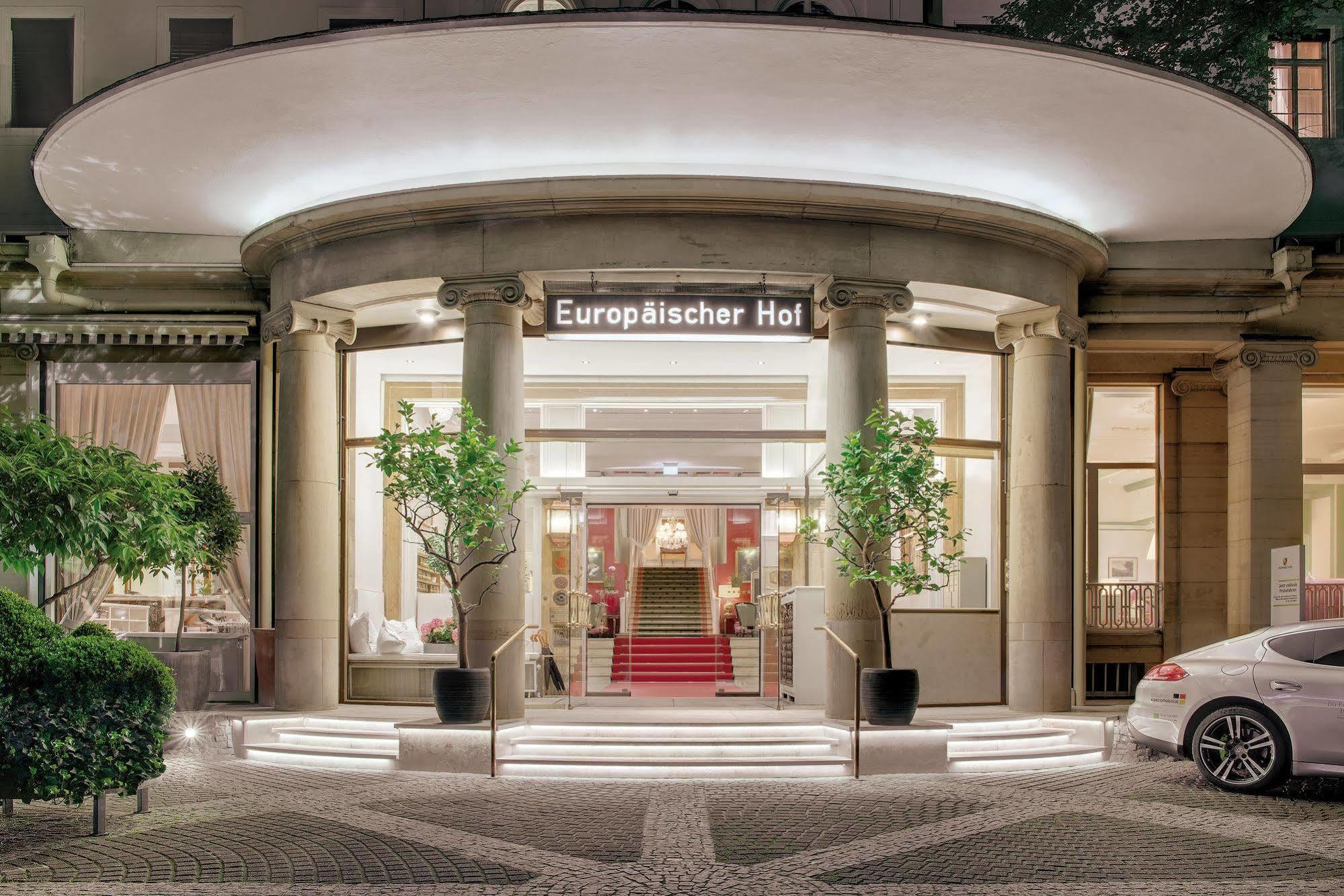 Hotel Europaeischer Hof Heidelberg, Bestes Hotel Deutschlands In Historischer Architektur Exteriör bild The hotel's entrance